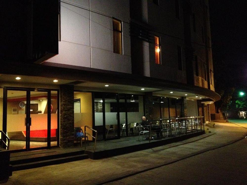 Express Inn Mactan Lapu-Lapu City Exterior foto